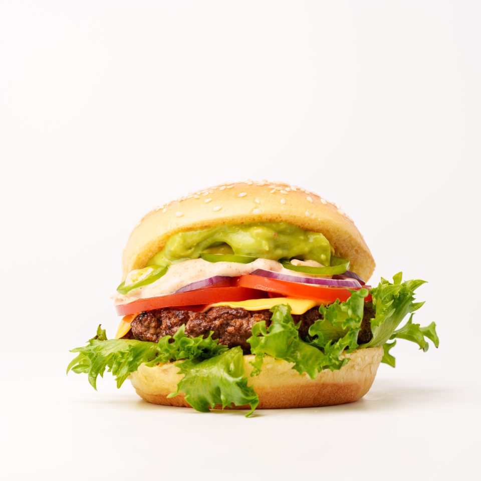 Guacamoleburgare med chipotlemajjo och jalapeño
